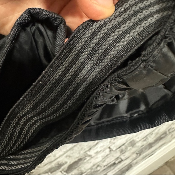 EUC All in Motion Kids Black Snow Pants Husky Size Large (12/14) - Picture 4 of 16